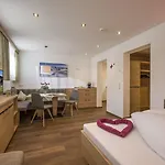Schoene Aussicht Apartmán