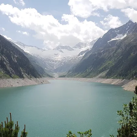 Schoene Aussicht Apartmán Tux
